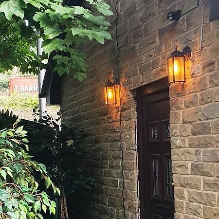 Lister Park Bradford Stylish 1Bed Coach House - Quiet & Tranquil Cottage & Parking Esterno foto
