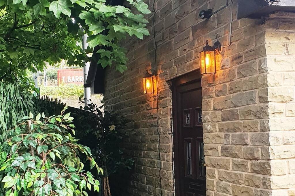 Lister Park Bradford Stylish 1Bed Coach House - Quiet & Tranquil Cottage & Parking Esterno foto