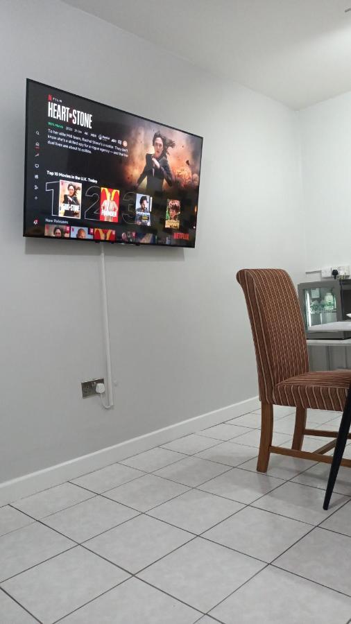Lister Park Bradford Stylish 1Bed Coach House - Quiet & Tranquil Cottage & Parking Esterno foto