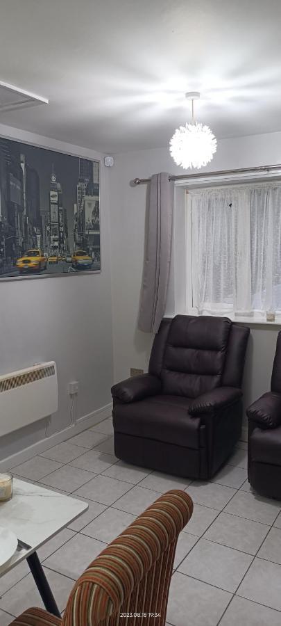 Lister Park Bradford Stylish 1Bed Coach House - Quiet & Tranquil Cottage & Parking Esterno foto