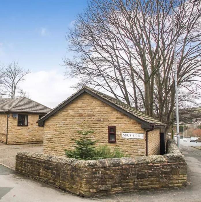 Lister Park Bradford Stylish 1Bed Coach House - Quiet & Tranquil Cottage & Parking Esterno foto